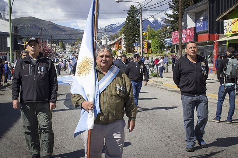 Agrupaciones gauchas celebraron el Día de la Tradición con un desfile