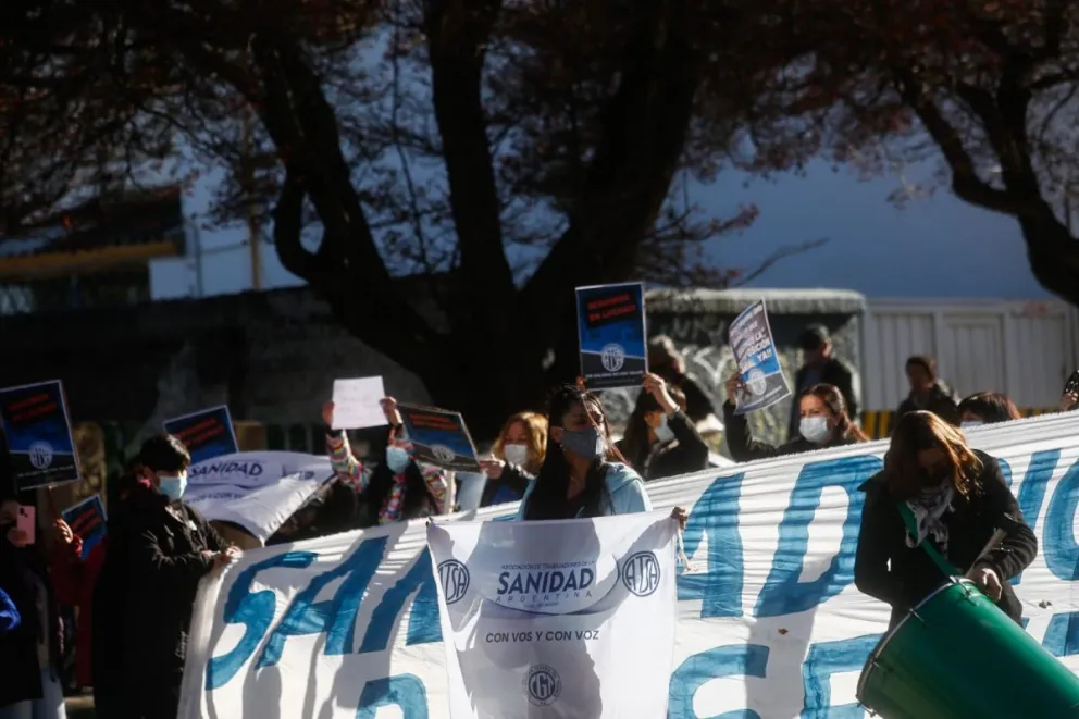 Sanidad se movilizó en reclamo por mejoras salariales