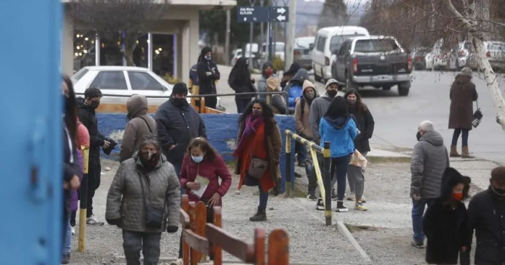 Emocionante jornada de vacunación abierta en Bariloche