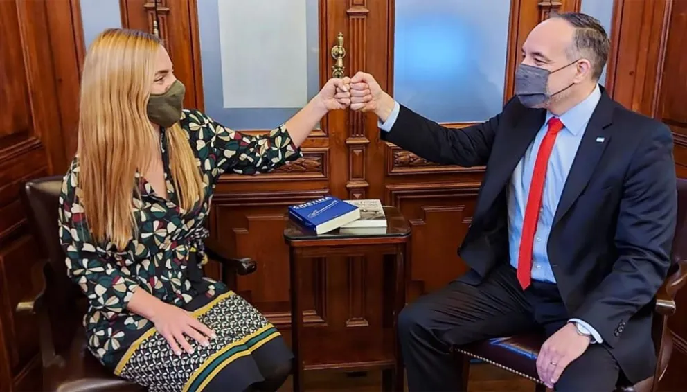 Denuncian que la selección de candidatos del FdT es "una vergüenza provincial"