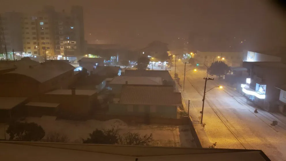 Nevada histórica y temperaturas bajo cero en el sur de Brasil