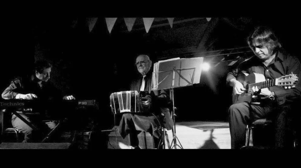 El maestro Rubén Hidalgo vuelve a subir al escenario para deleitar a los barilochenses