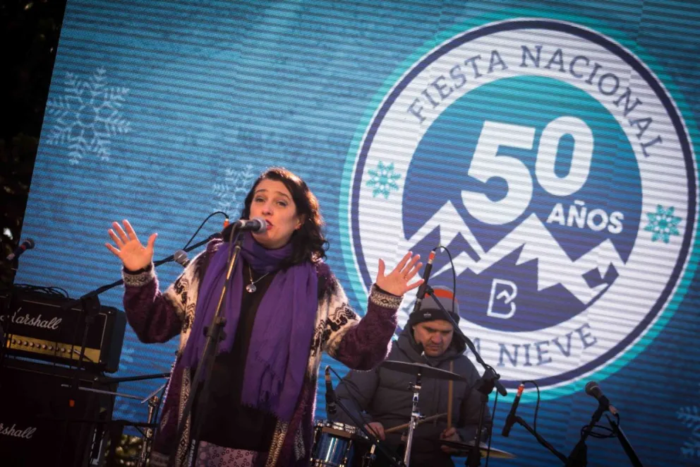 Convocan a artistas locales a inscribirse para participar de la Fiesta de la Nieve 2022