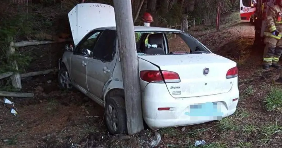 El hielo le hizo dar un buen susto a un conductor en Bustillo