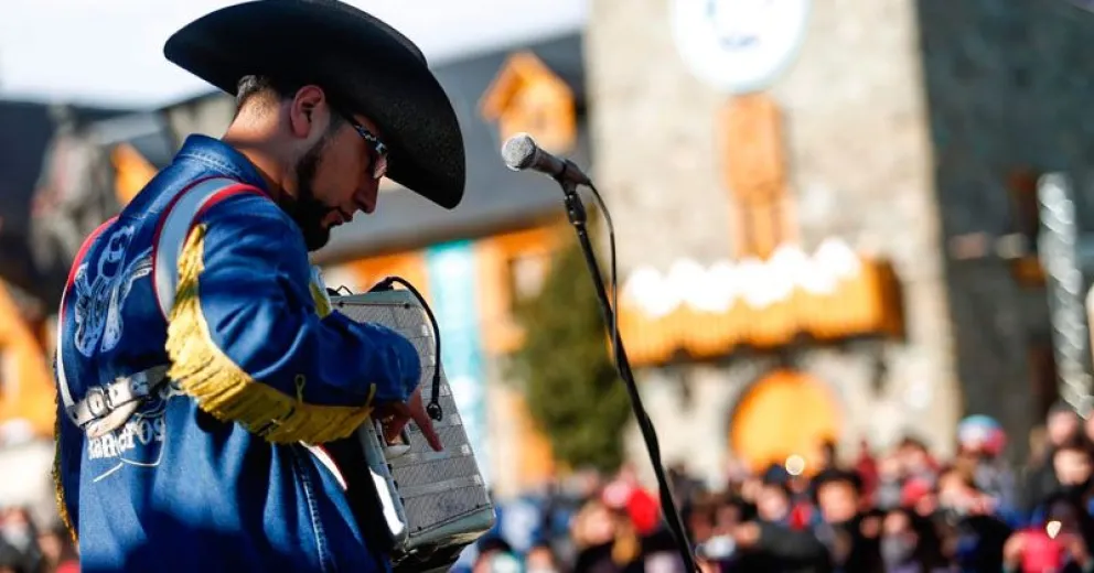 Ya se vive en el Centro Cívico la última jornada de la Fiesta Nacional de la Nieve
