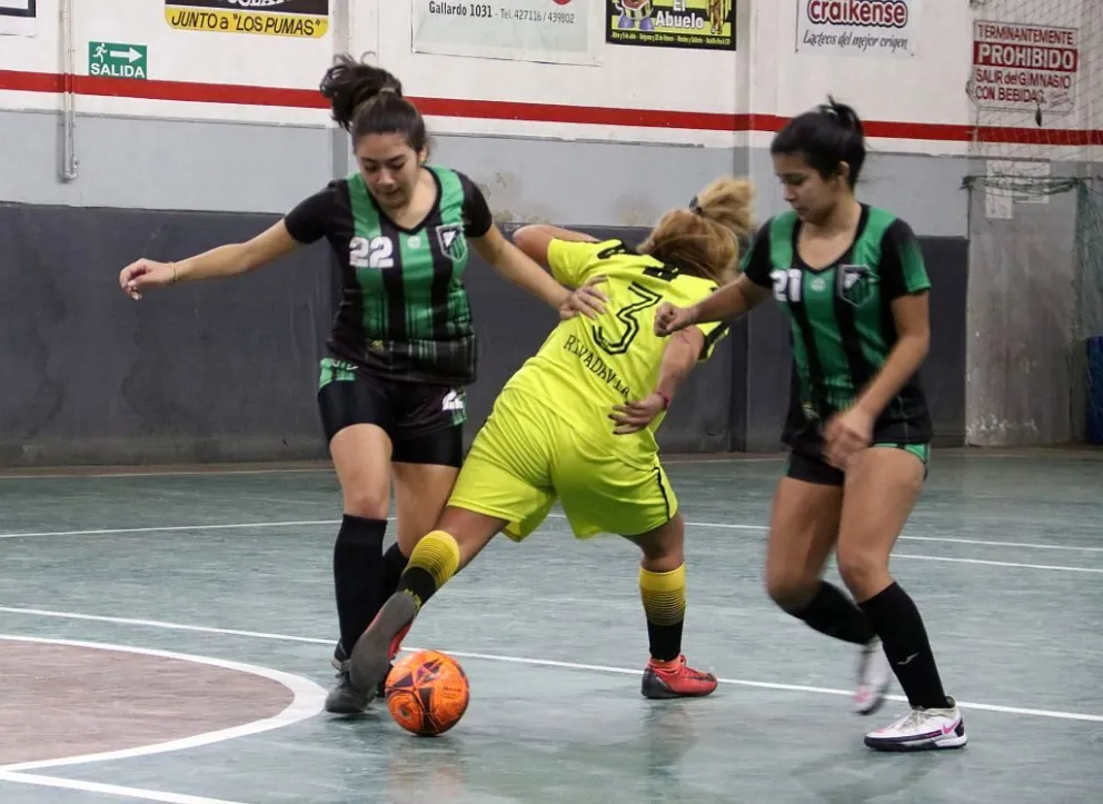 Gamberro, San Telmo, El Cóndor y El Trébol siguen en carrera en la copa de Oro.