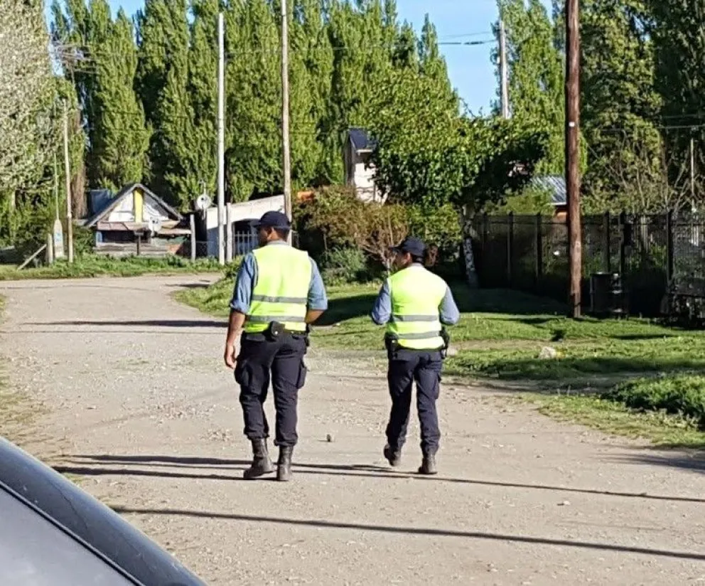 Tres detenidos por intentar robar en una vivienda y darse a la fuga