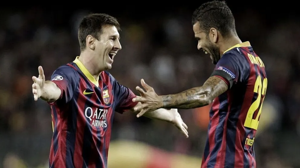 Emotivo mensaje de Dani Alves a Messi: "Sos el más grande, puedes superarme cuando quieras"