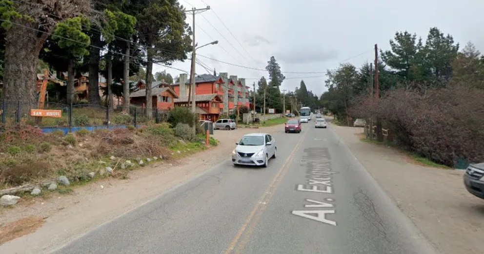 Sólo un susto: se fue a la zanja y quedó de costado