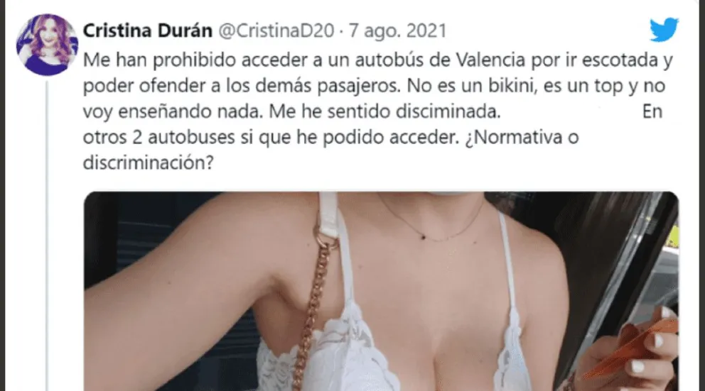 Insólito: la obligaron a bajarse del colectivo porque "estaba muy escotada"