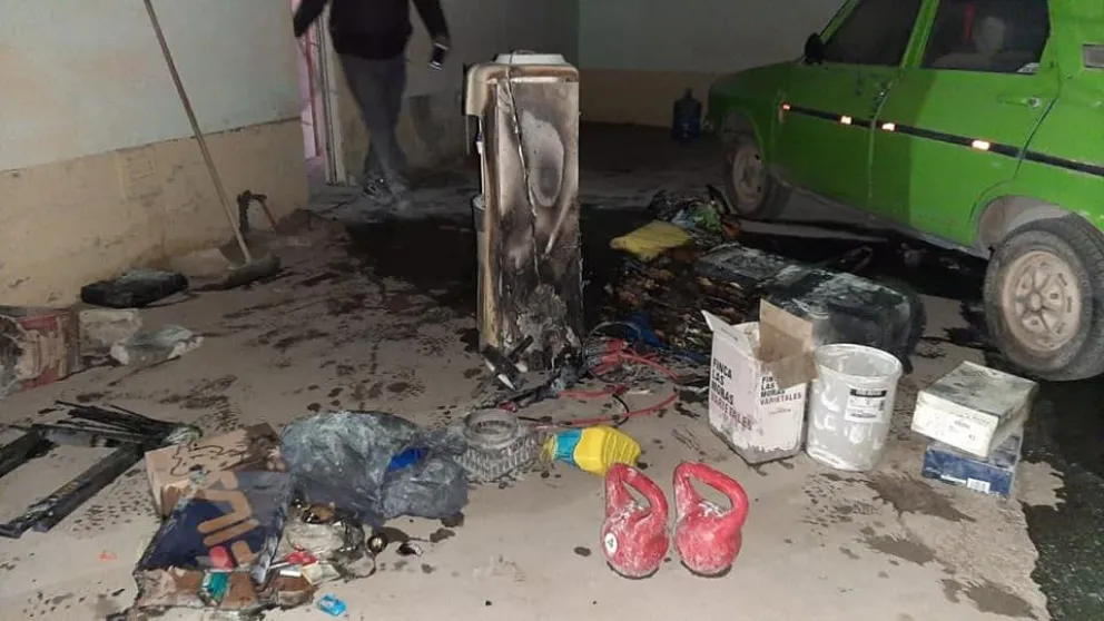 Explotó el termotanque de una casa para docentes en Escuela Hogar de Jacobacci