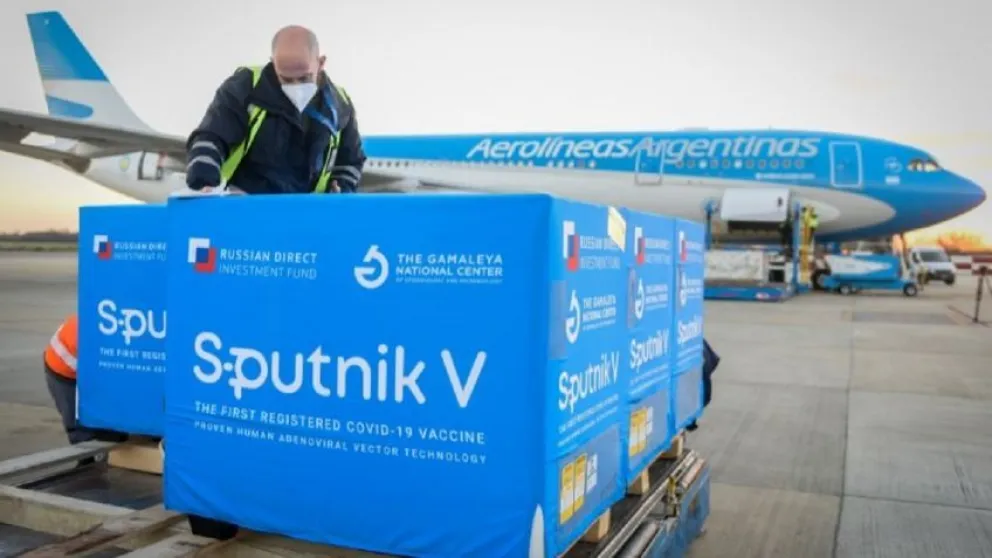 El Gobierno recibe hoy un millón de vacunas Sputnik V producidas en el país