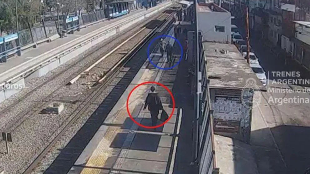 Intentó robar un inodoro de una estación de tren y quedó detenido