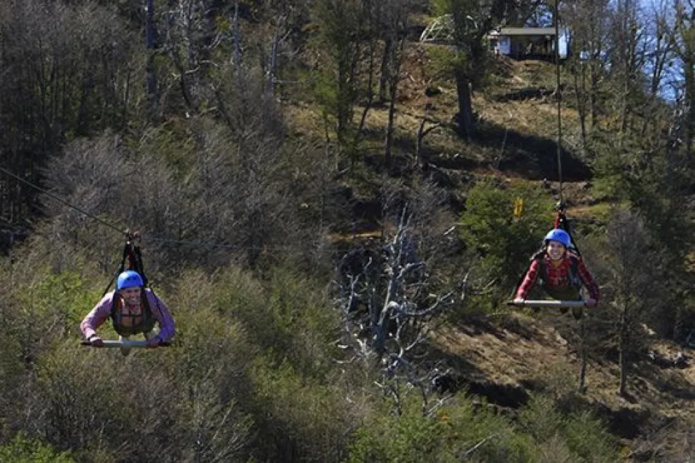 Todo lo que tenés que saber sobre Zipline: la posibilidad de “volar” en Bariloche
