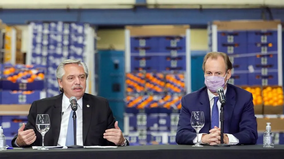 Fernández: "Queremos que la gente tenga trabajo digno" y no "planes sociales"