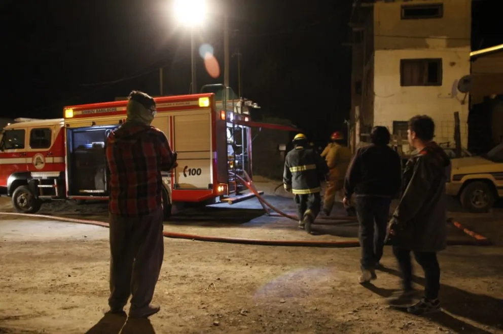 Una vivienda fue consumida por un voraz incendio  