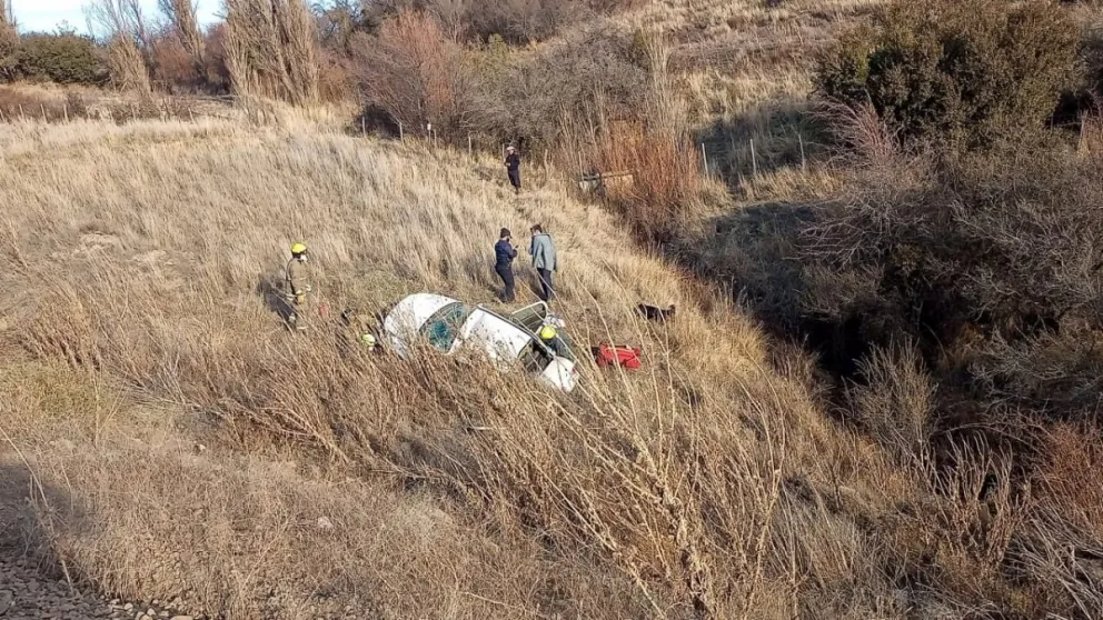 Derrape y vuelco en la ruta 23