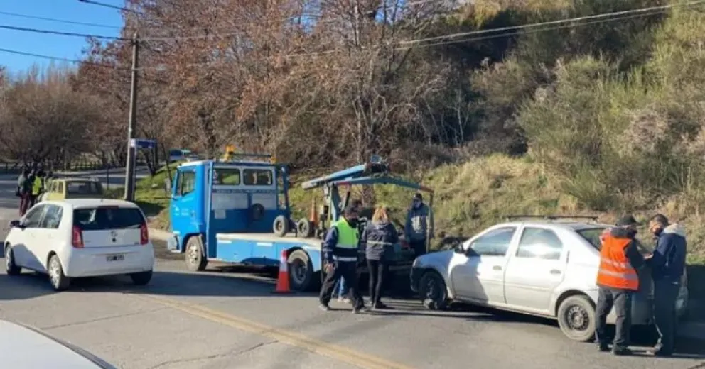 El municipio sale a la caza de taxis y remises “truchos”: podrán infraccionarlos y retenerlos