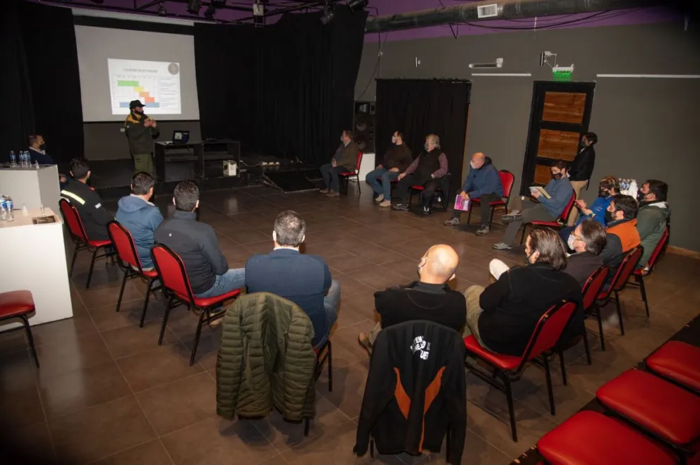 Fuerte trabajo para evitar incendios en el verano