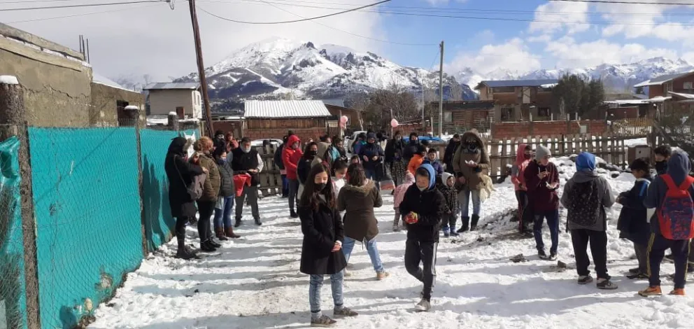 Niños y niñas de Nuestras Malvinas fueron sorprendidos con regalos 