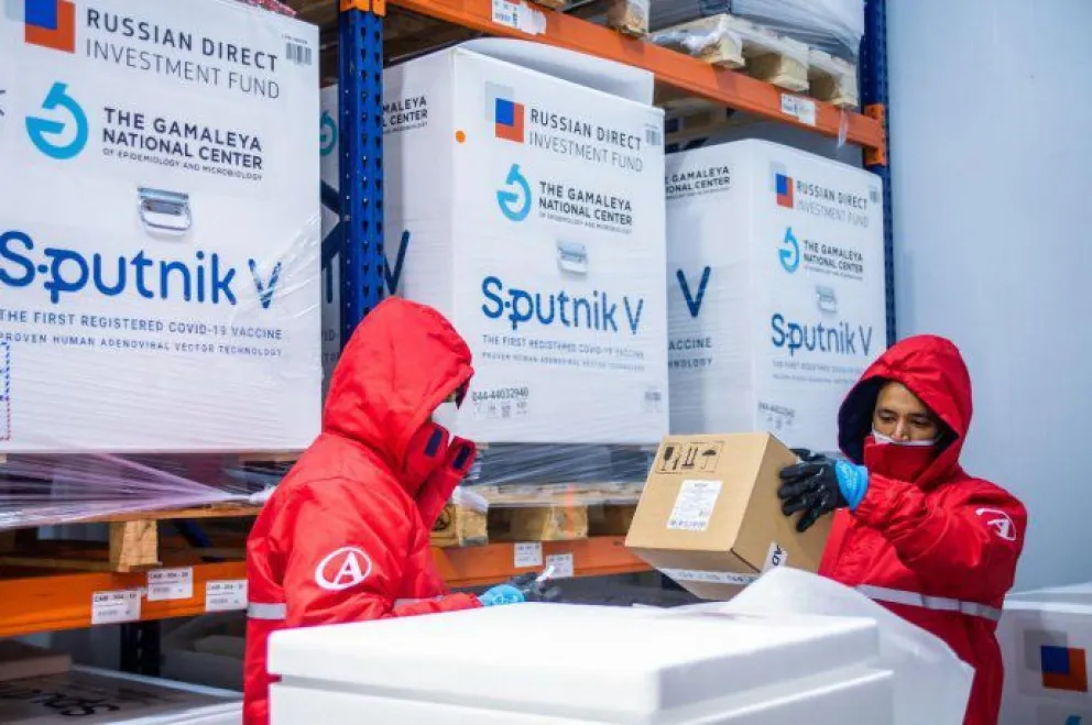 Llegan al país 250 mil dosis del componente 2 de la vacuna Sputnik V 