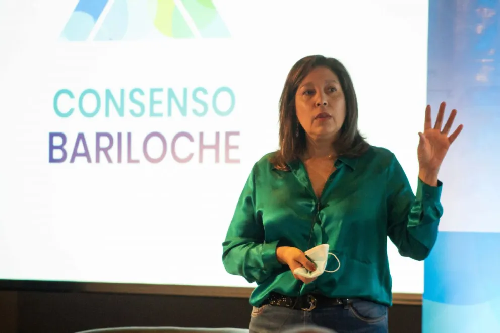 Carreras: “En la Argentina es más difícil unir que dividir”