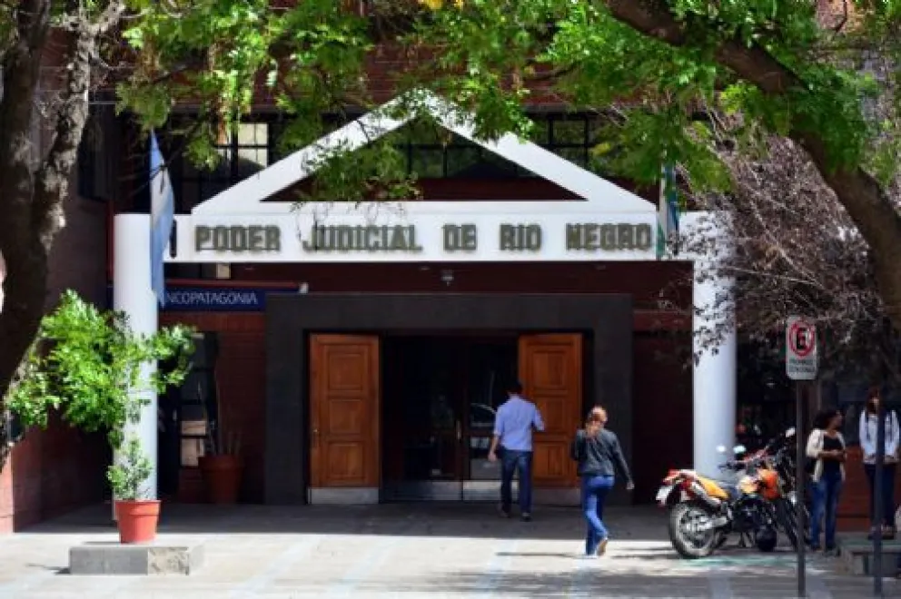 Condena a empresa: le dio dos días a empleada para mudarse de ciudad si quería mantener el trabajo