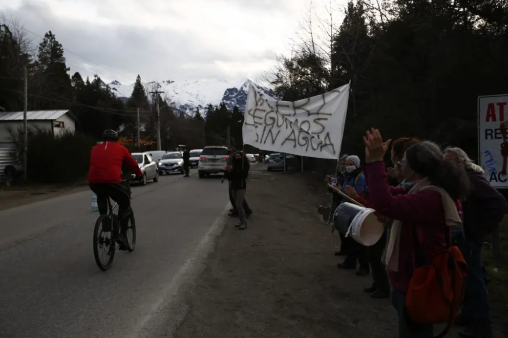 Vecinos de Laguna El Trébol se manifestaron para exigir servicio de agua potable 