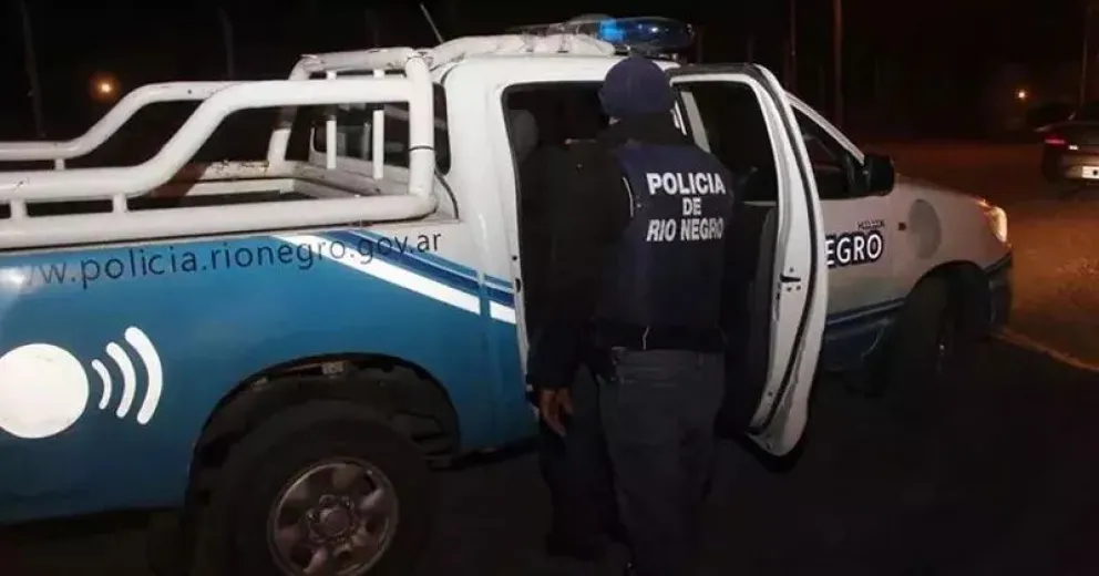 Lo acusaron por robar un celular con un cuchillo de carnicero