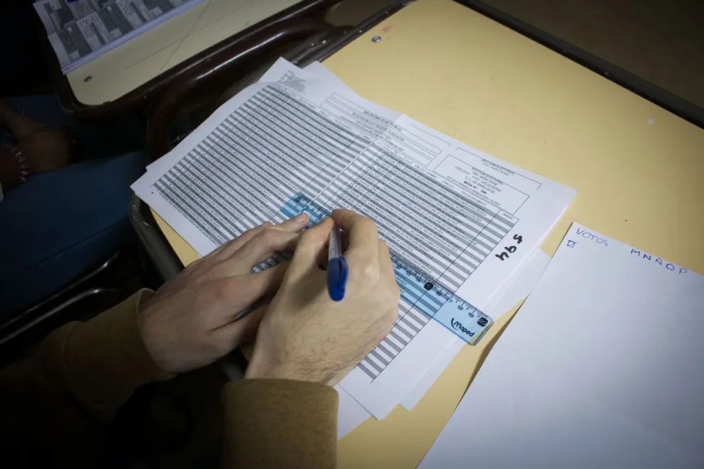 ¿Votan las personas con COVID o que estén aisladas?