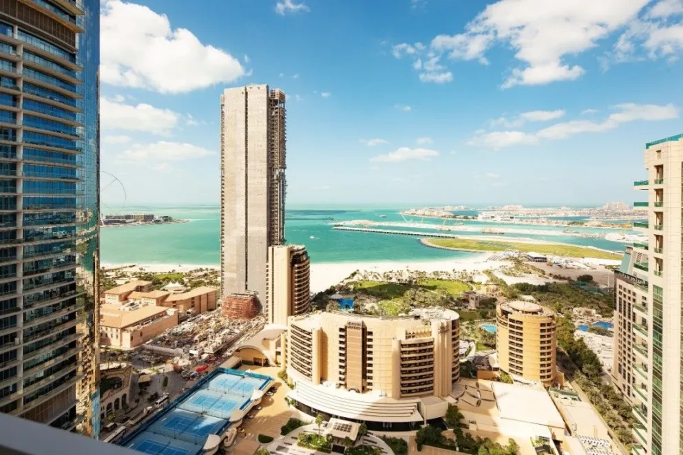 El emocionante posteo de despedida a su hijo que se iba a Dubai se volvió viral