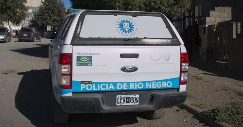 Cuatro jóvenes aprehendidos por transitar a deshora