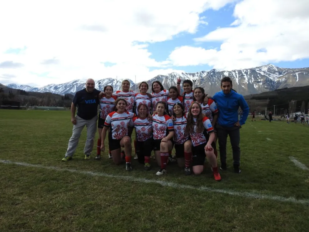 El rugby femenino de Los Lagos hacia el campeonato regional de clubes