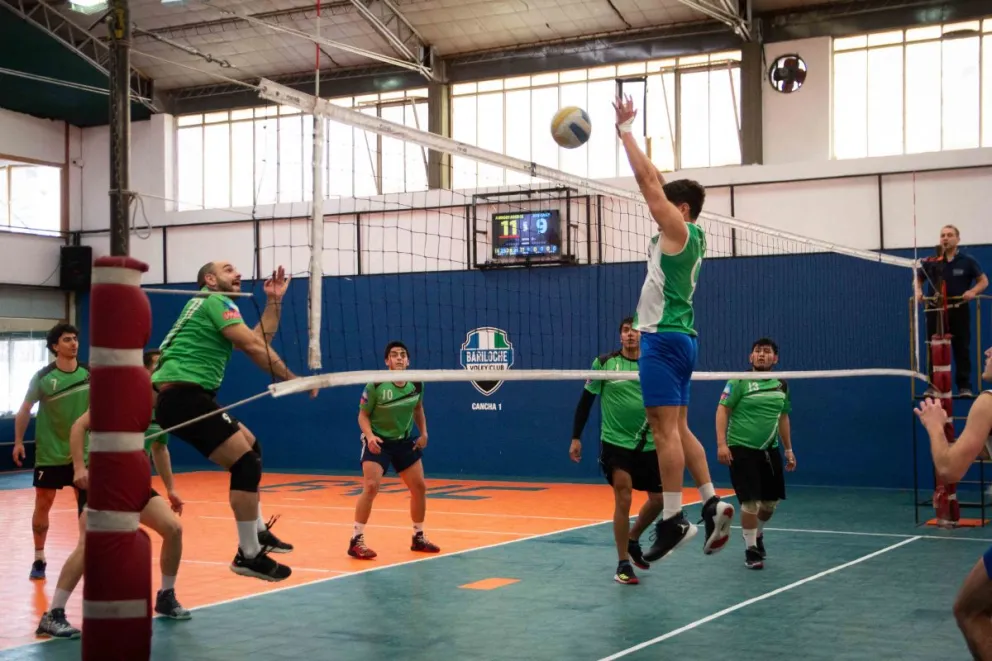 Atractivos partidos en una nueva fecha del vóley local