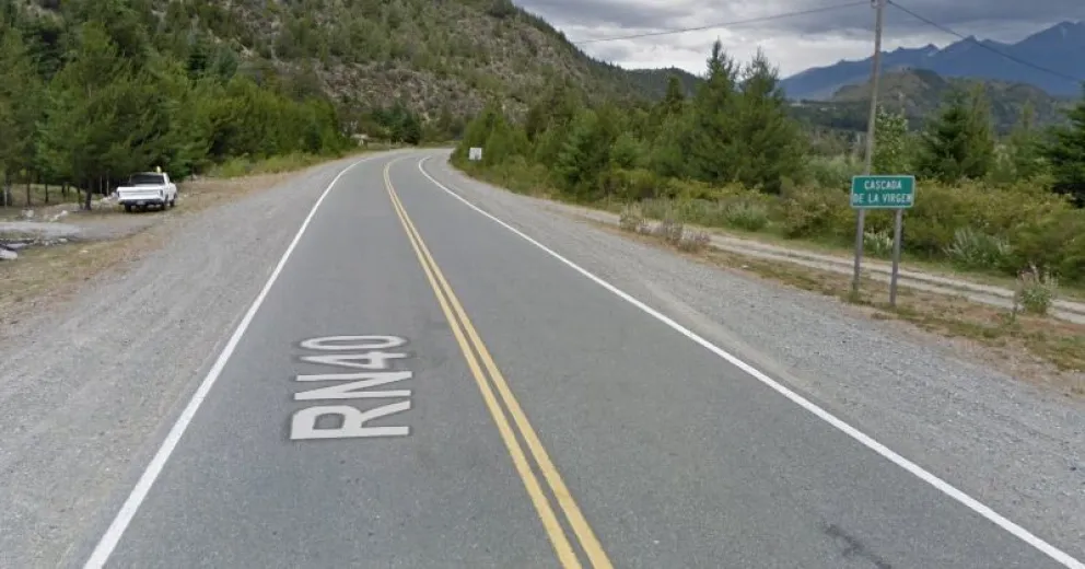 Un hombre se descompensó y murió cuando manejaba por la ruta a El Bolsón