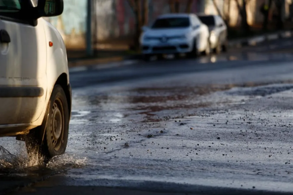 Gran pérdida de agua en 9 de Julio y Tiscornia