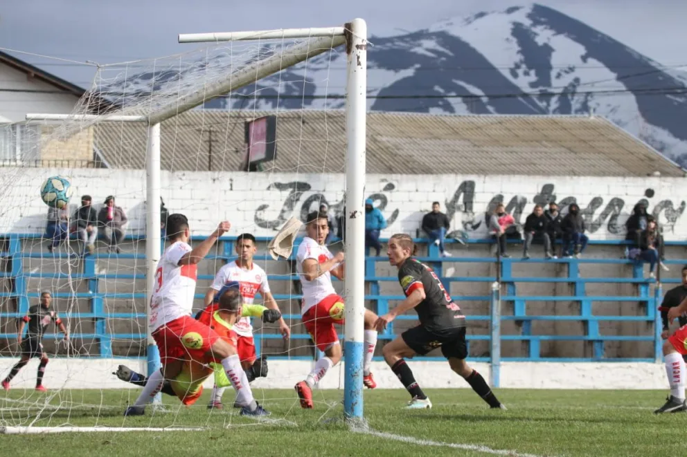 El "León" rugió en el Estadio y es el otro finalista