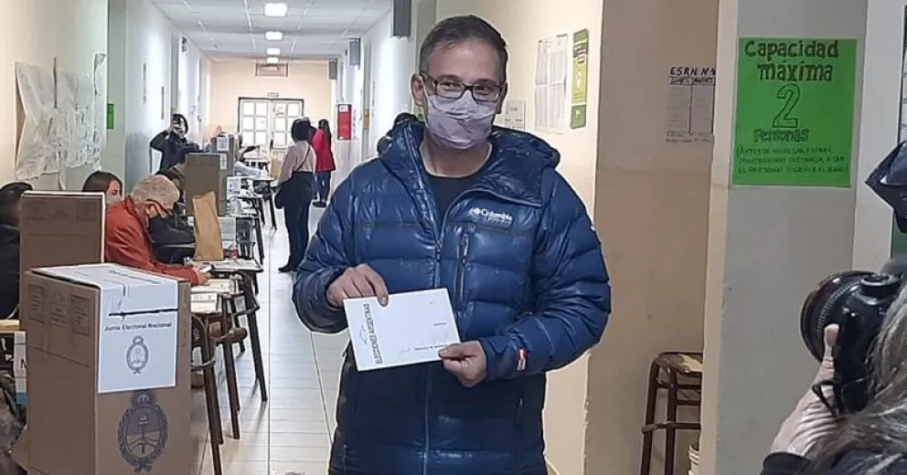 Votó Domingo: “Con cautela y muy buenas expectativas”