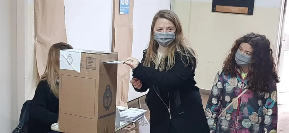 Ana Marks emitió su voto en el CET 2 