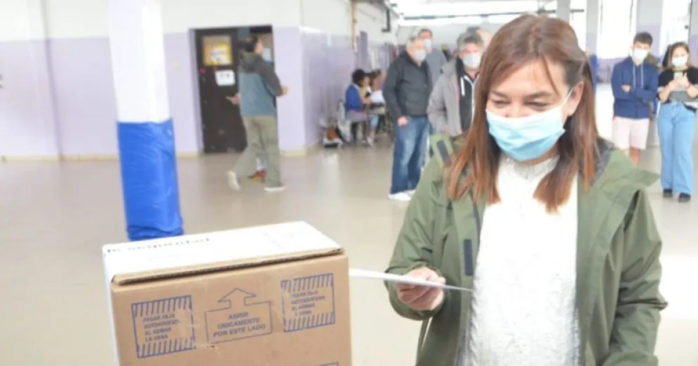 Ibero sufragó y también dio consejos sanitarios