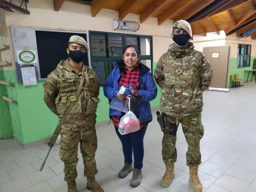 Más de 250 integrantes de la Escuela Militar de Montaña garantizaron el acto eleccionario 