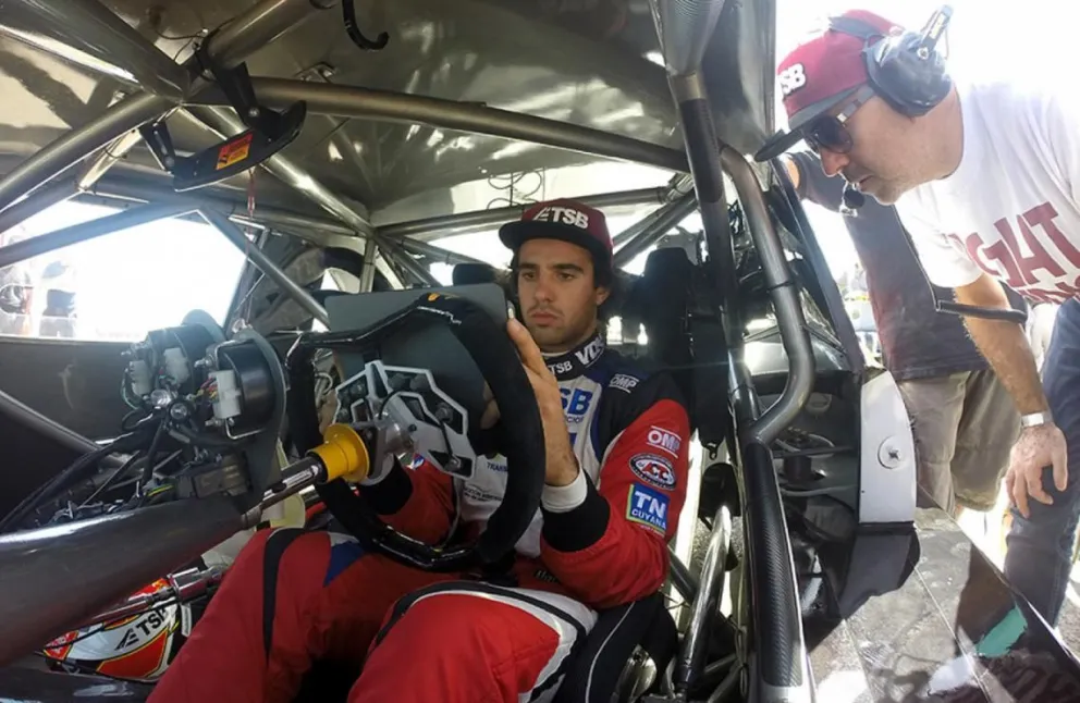 ¿Manu Urcera se va a correr afuera?: internas en el equipo de TC y un futuro indefinido