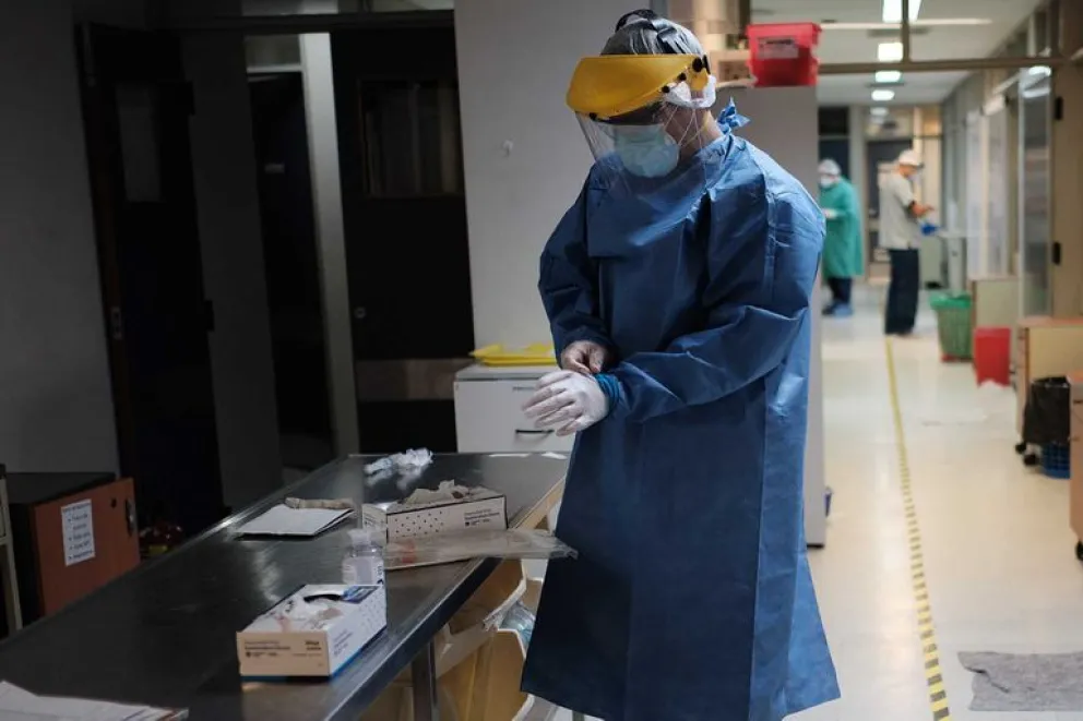 Sigue el descenso de casos: 135 muertes y 2.493 contagios de coronavirus en el país
