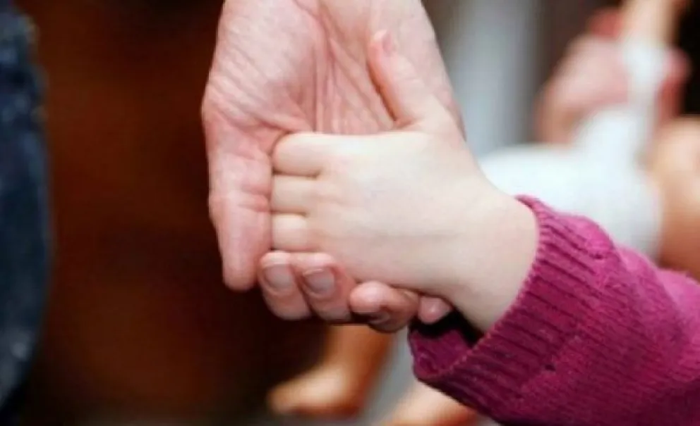 Habilitaron que una madre bajo extrema vulnerabilidad pueda volver a vivir con sus hijas