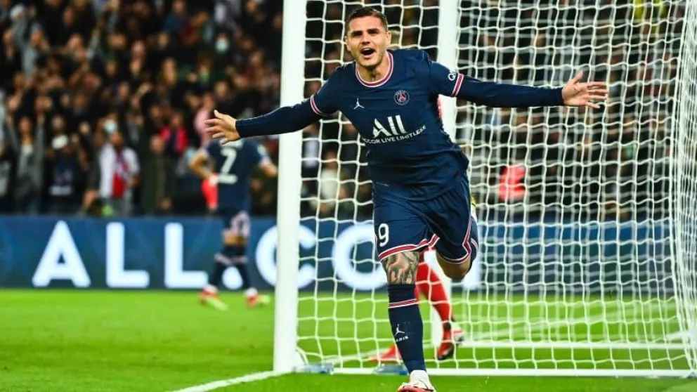 Lo salvó Icardi: el PSG de Messi venció al Lyon con un gol agónico