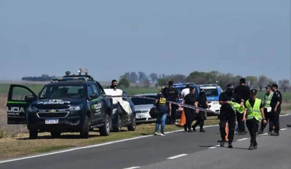 Brutal femicidio: un policía persiguió a su ex por la ruta y la mató de un tiro