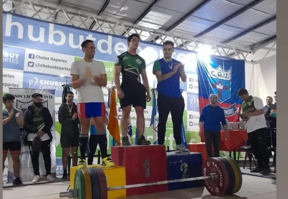 El barilochense Dante Pizzuti logró un nuevo récord argentino en levantamiento de pesas