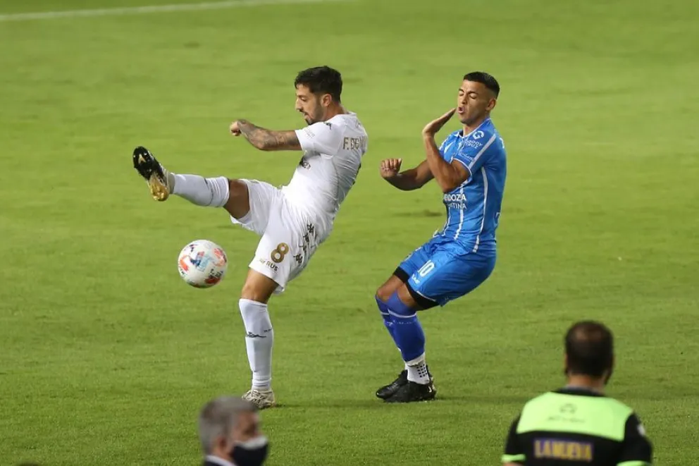 Racing y Godoy Cruz se enfrentan por un pase a los cuartos de final de la Copa Argentina: hora y TV