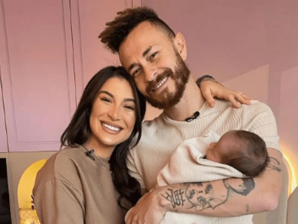 Influencers no le asignarán género a su bebé para que elija su identidad 