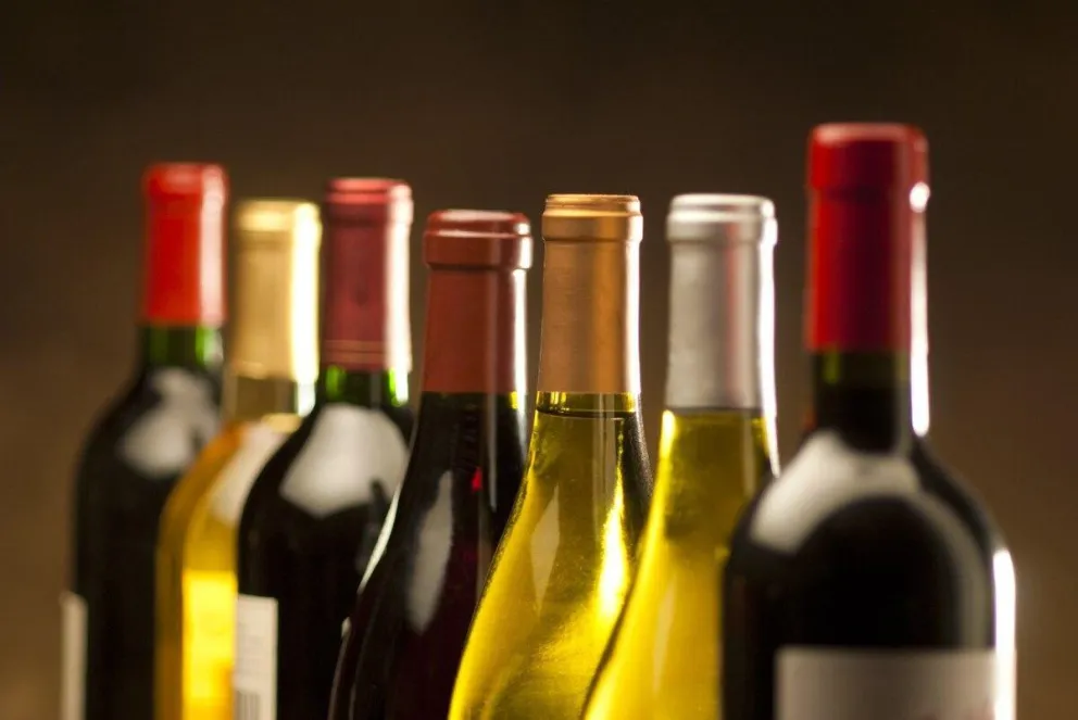 Hay vino pero no botellas: bodegas piden liberar las importaciones para la compra de envases